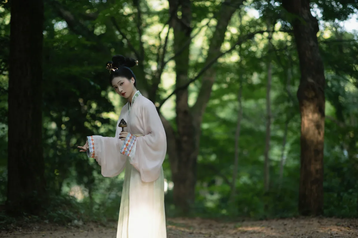 山中小憩