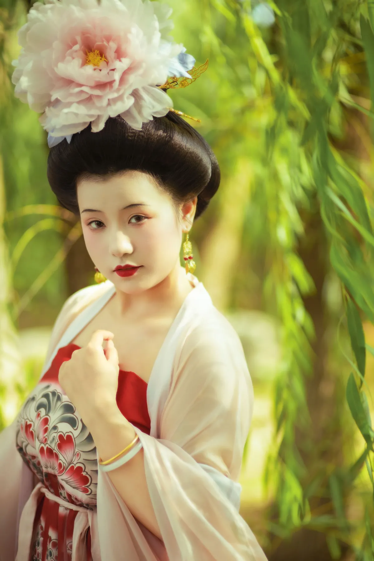 簪花仕女图
