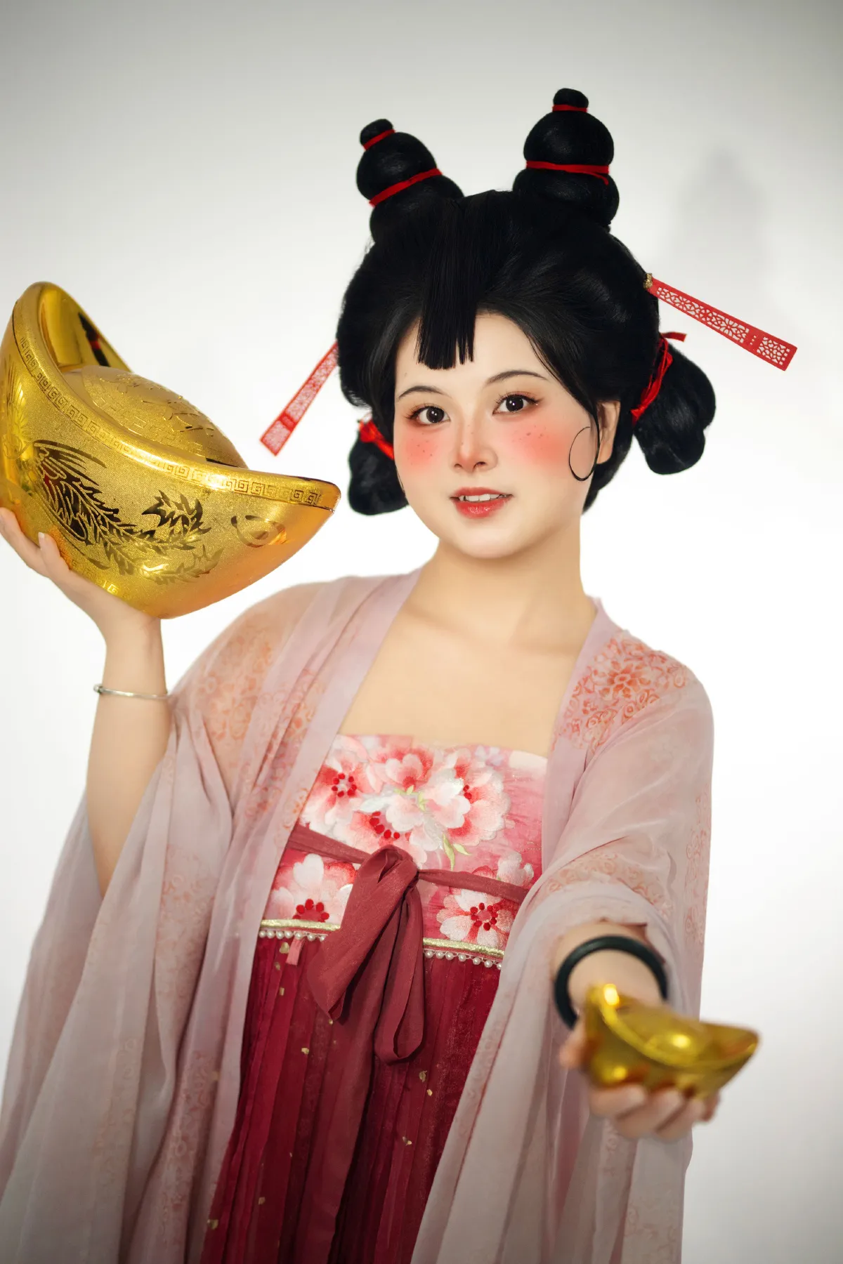 石叽娘娘肖像照