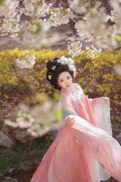 樱语汉服