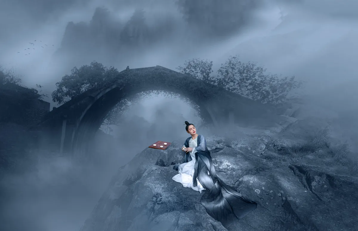 水清酿酒，墨浅弄云