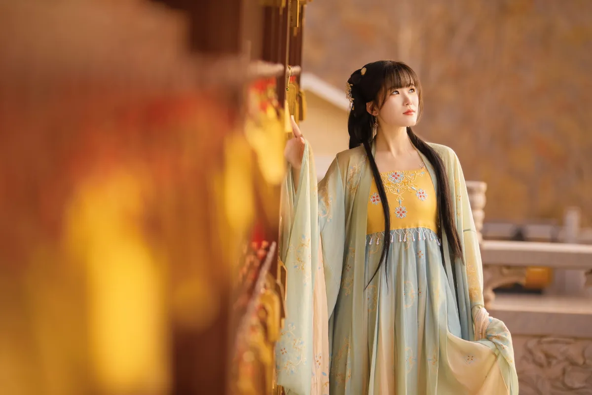 秋意汉服，古韵风华