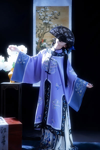 清韵·蓝裳闺阁的笔墨风华