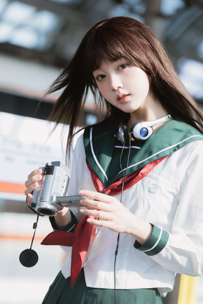 地铁女孩