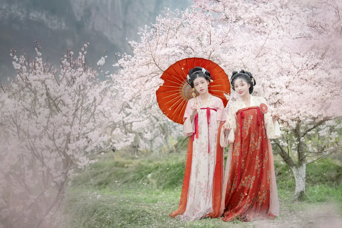 一朝春雨落·十里春花开