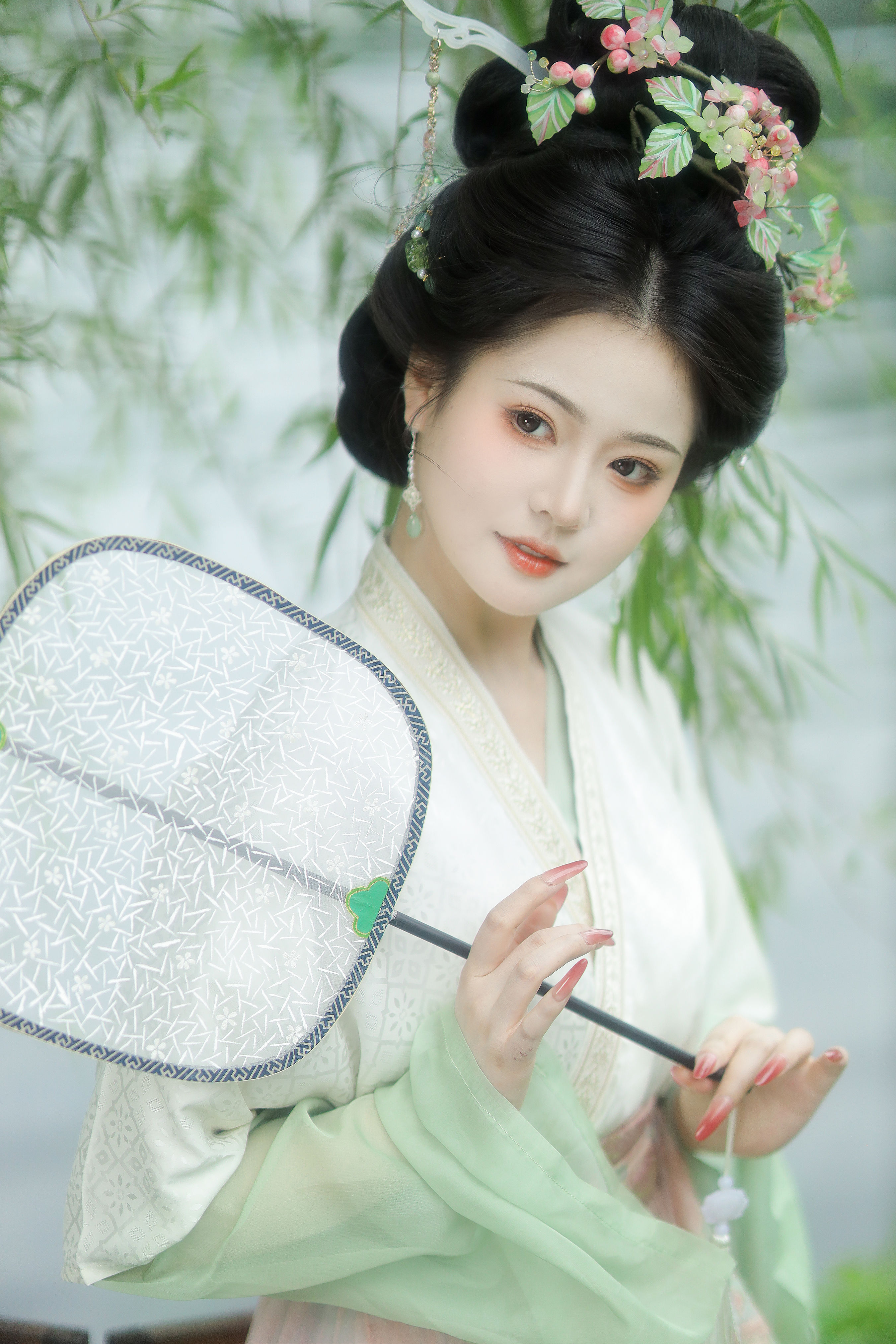 所谓伊人，在水一方