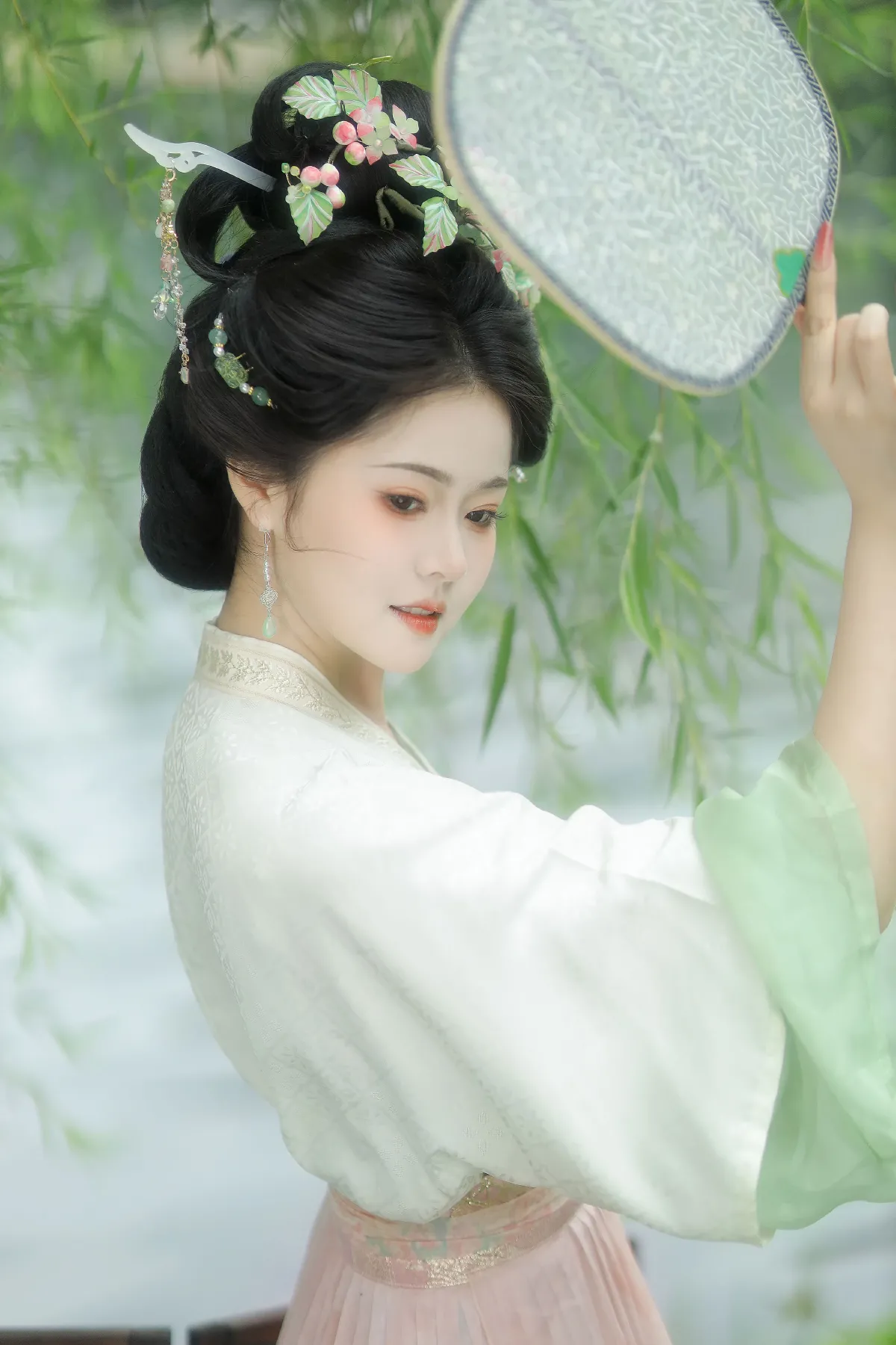 所谓伊人，在水一方