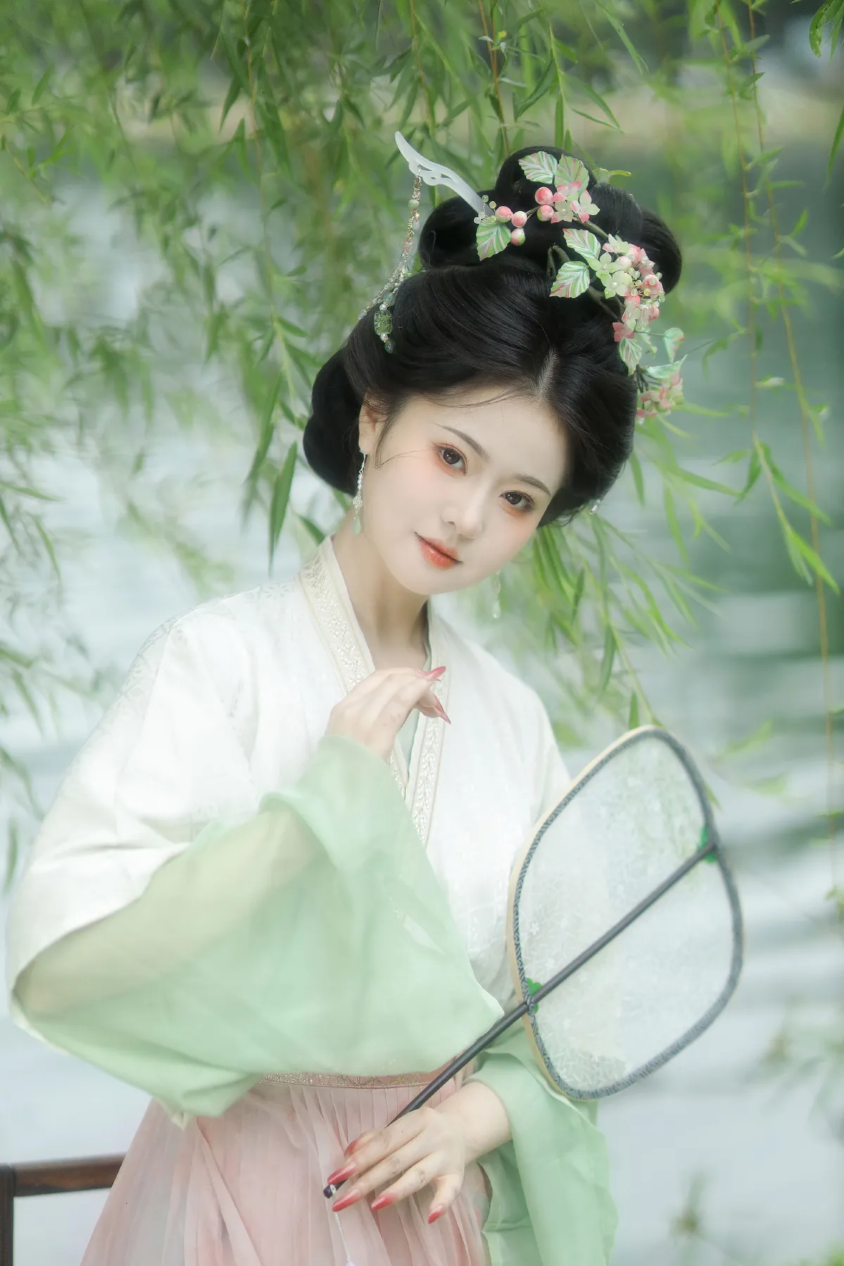 所谓伊人，在水一方
