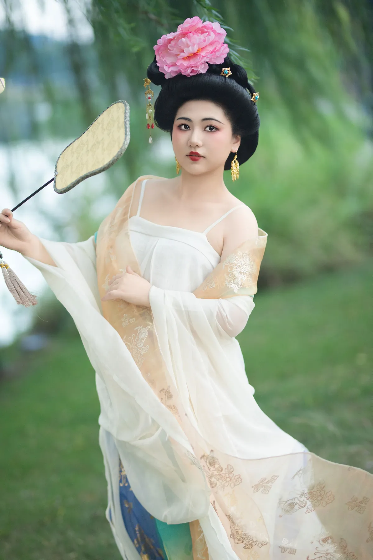 仿古画汉服拍摄