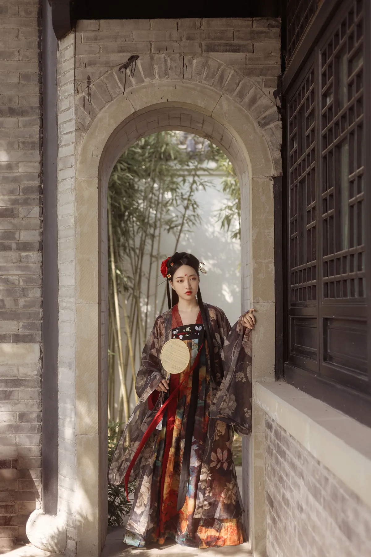 辜深深_模特合集《人闲桂花落》美图作品图片4