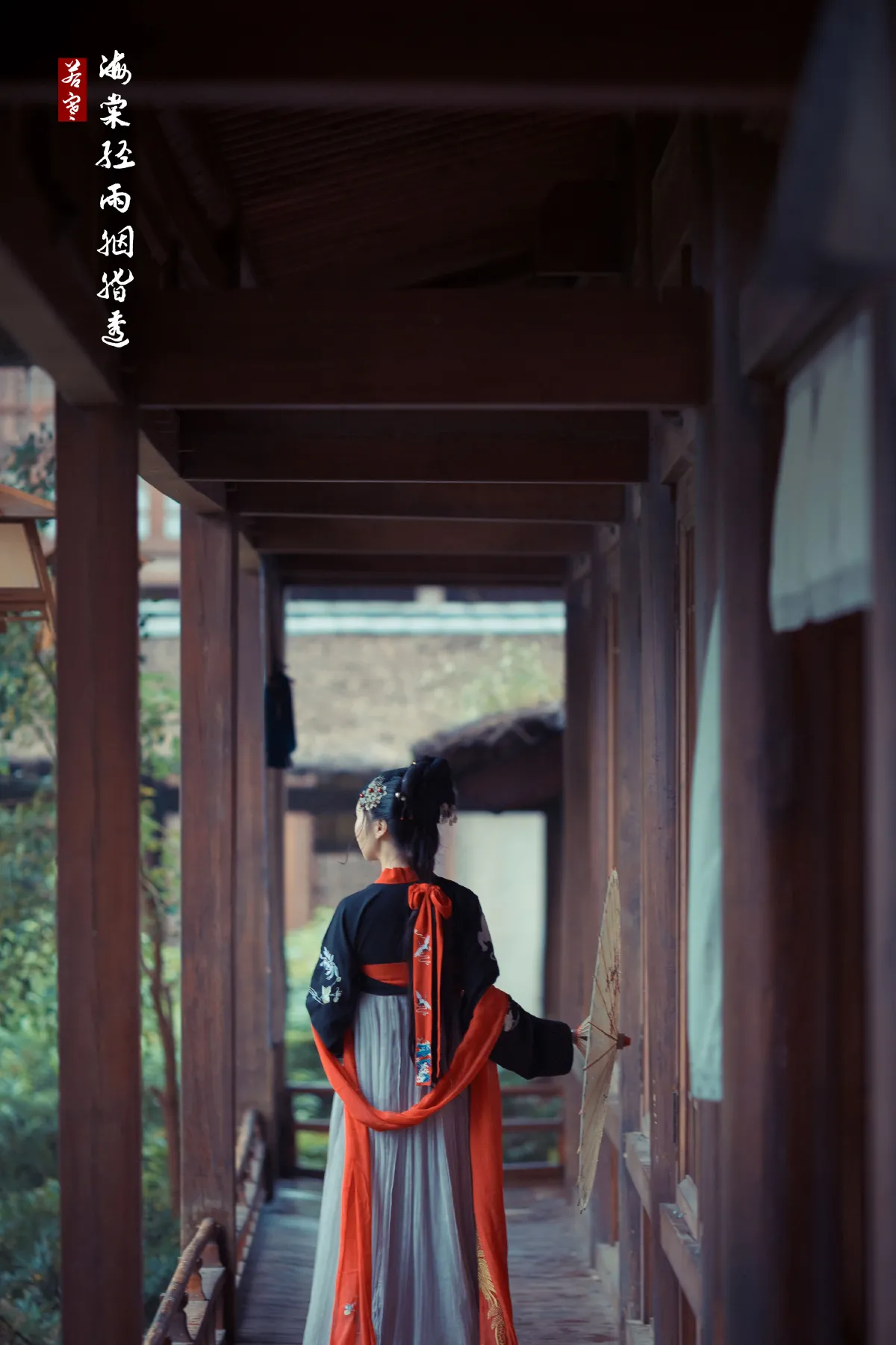 海棠经雨胭脂透5