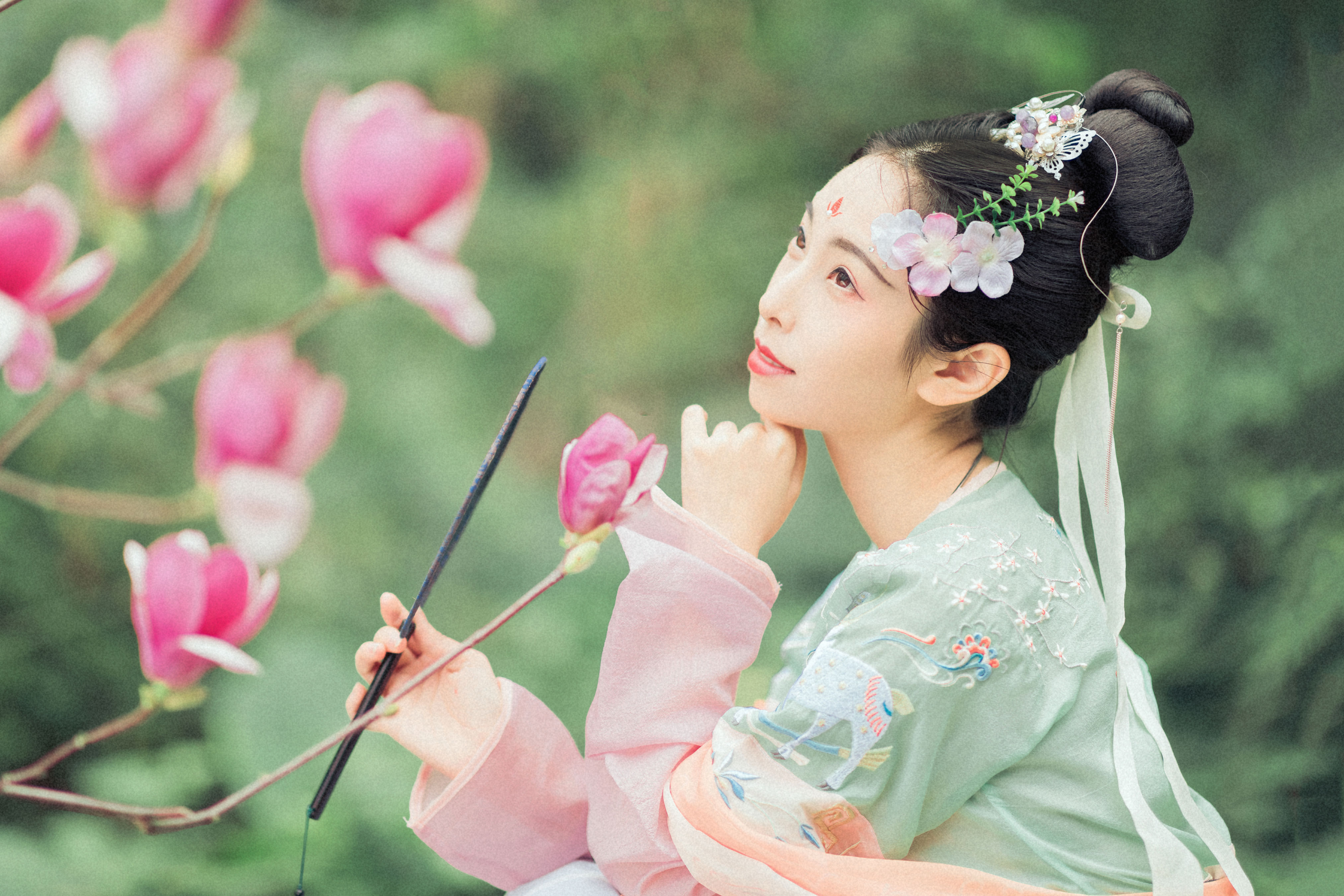 芳尘