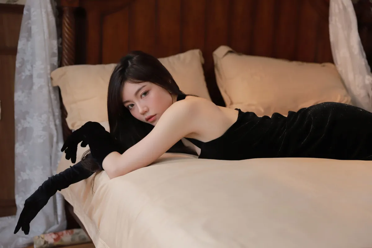 黑色晚礼服