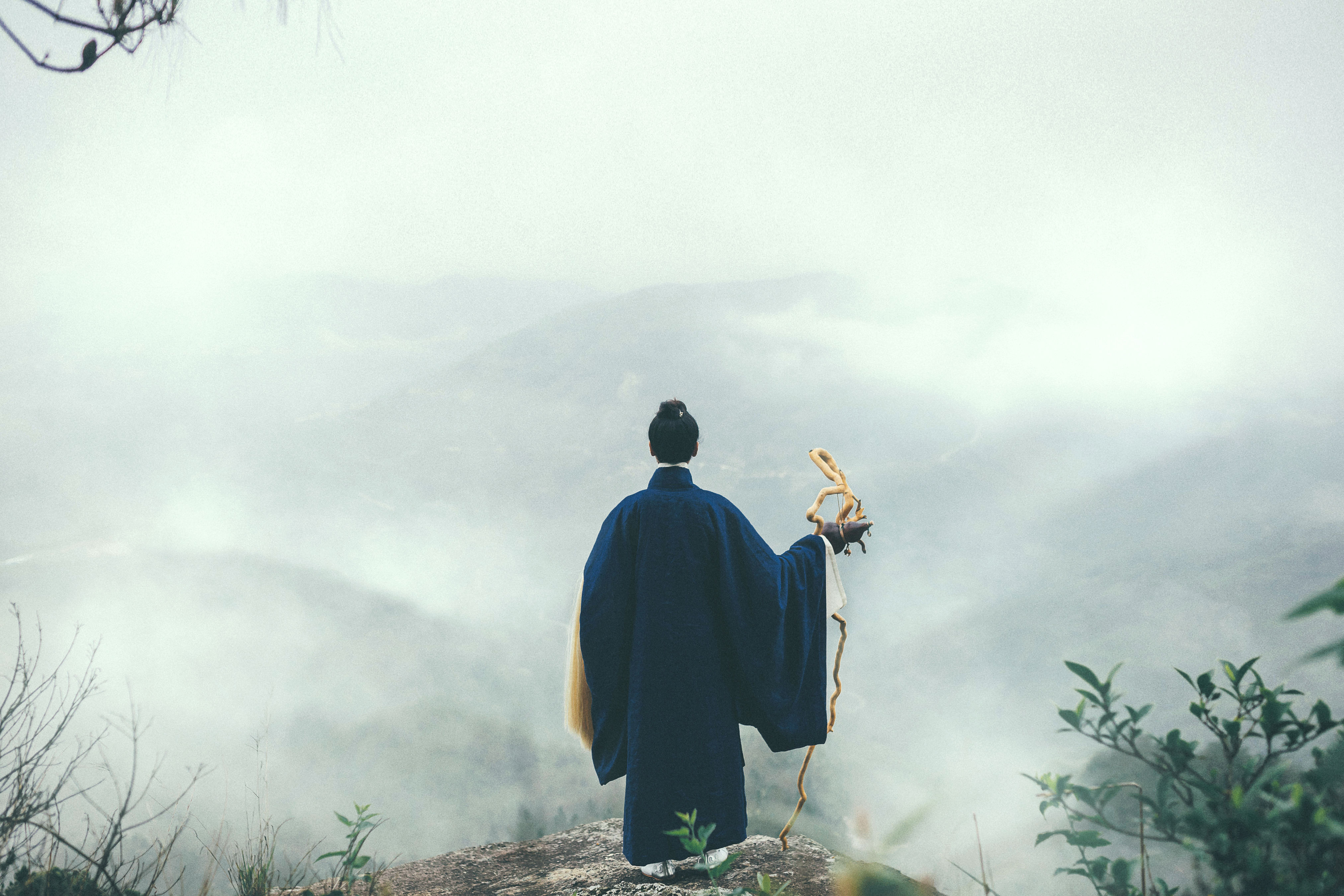 白云中