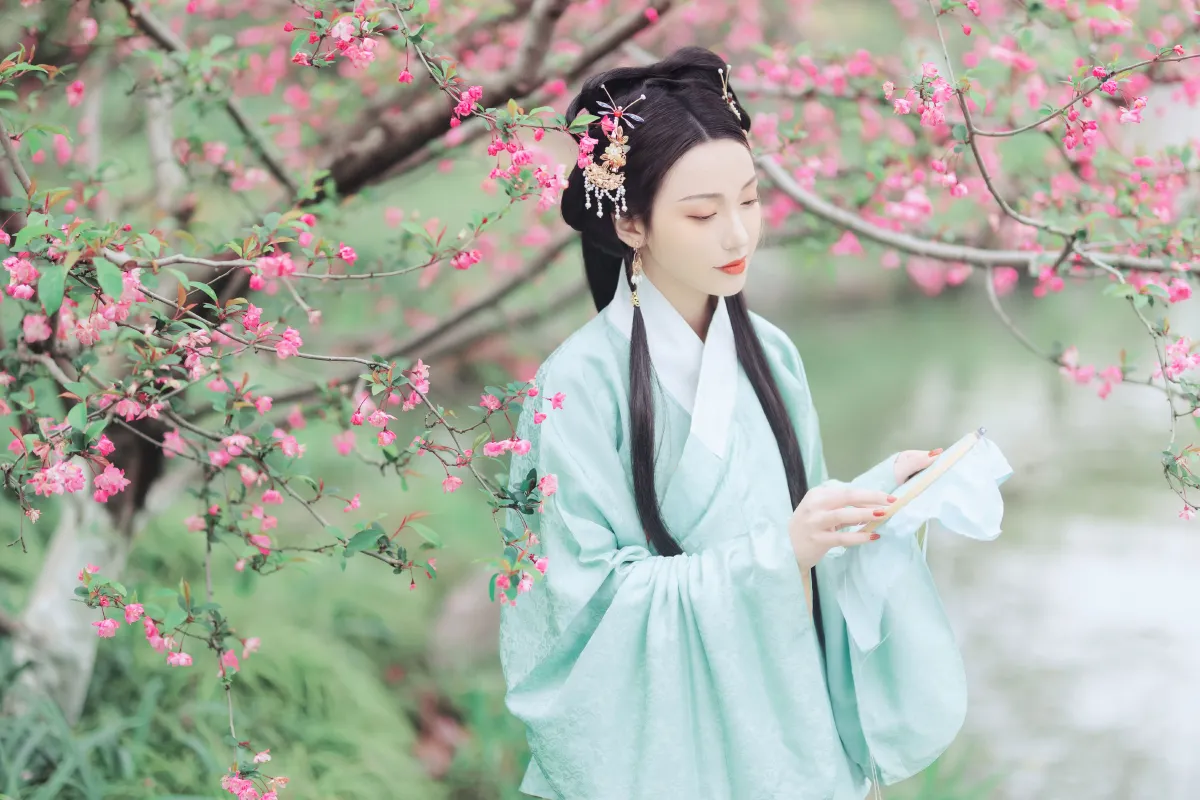 海棠依旧