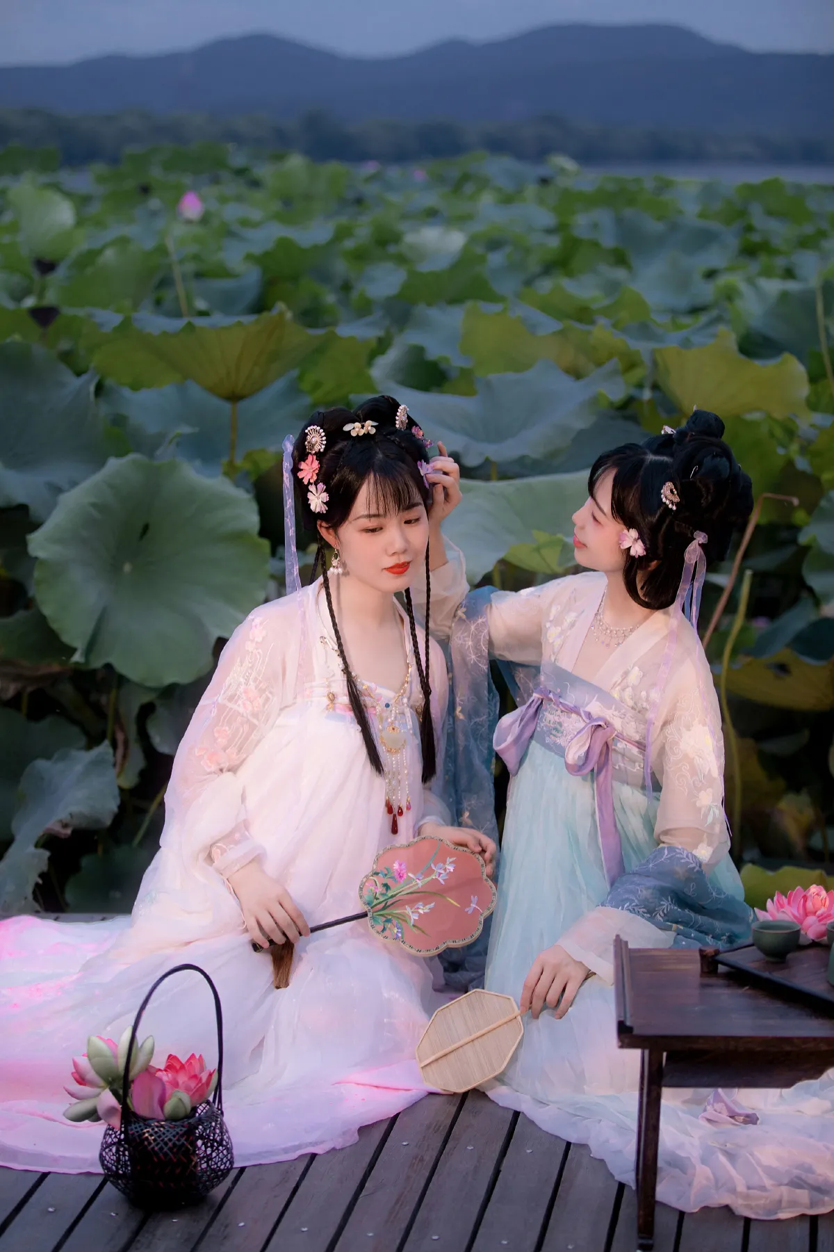 赏荷