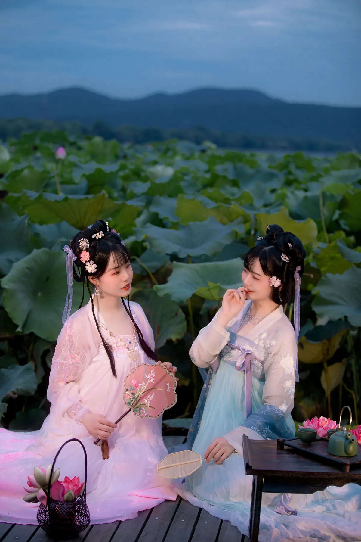 赏荷