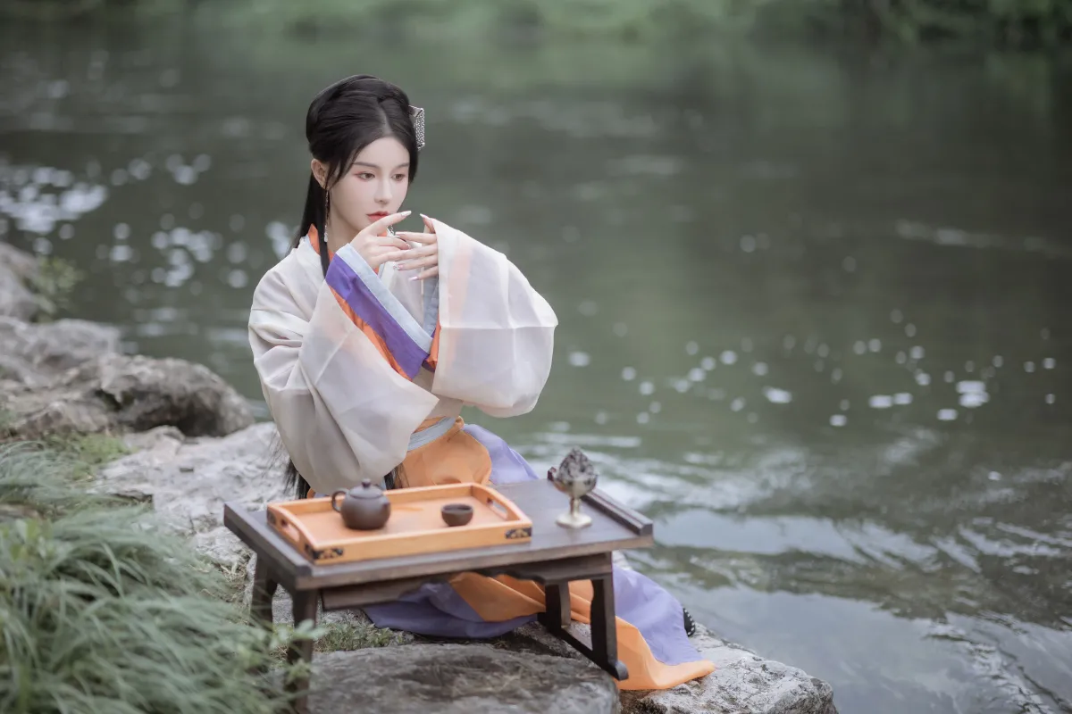 幽居闲客