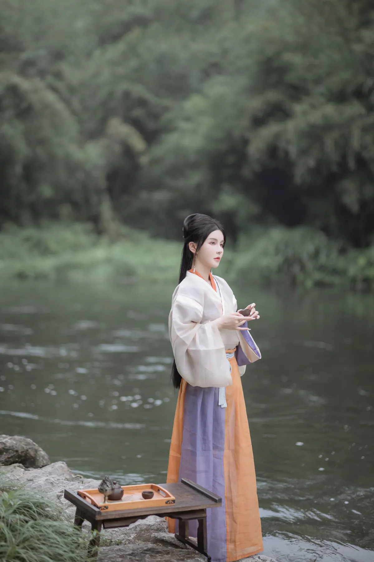 幽居闲客