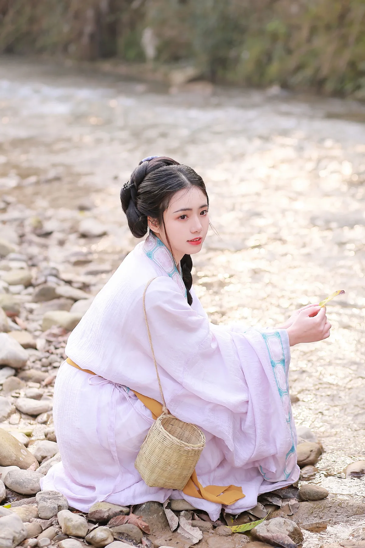 春江