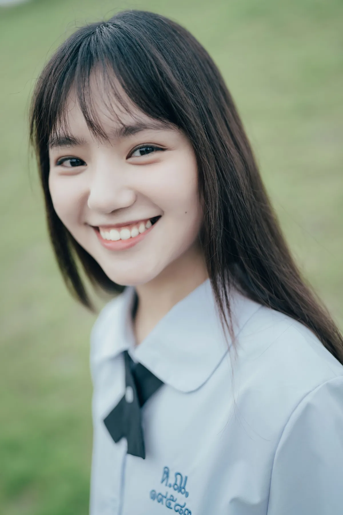 甜妹且治愈的爱笑女孩