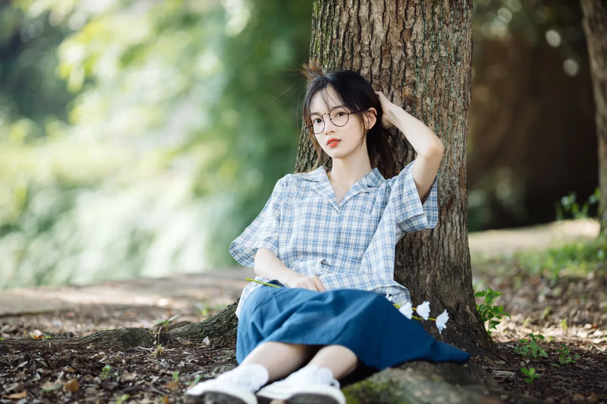 树下的蓝色往事