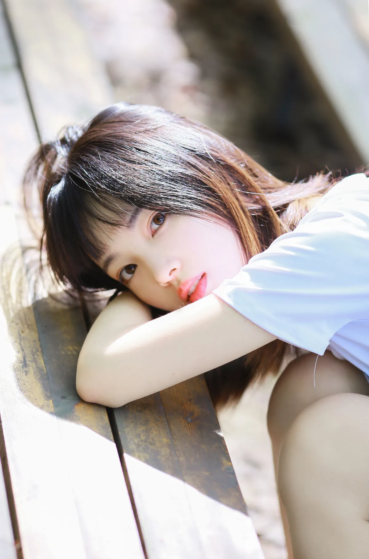 阳光下的运动女孩2