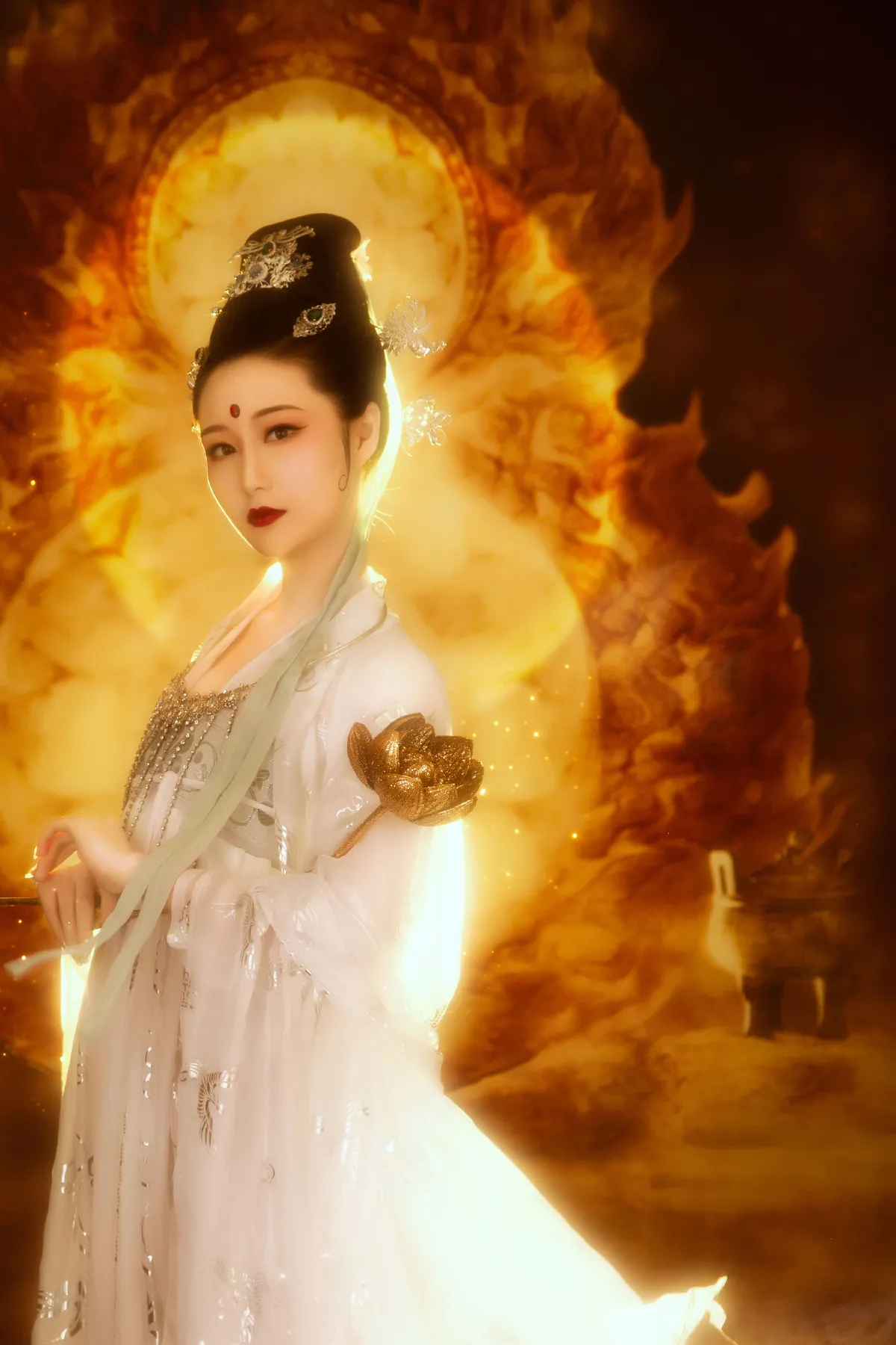 梵洛裳