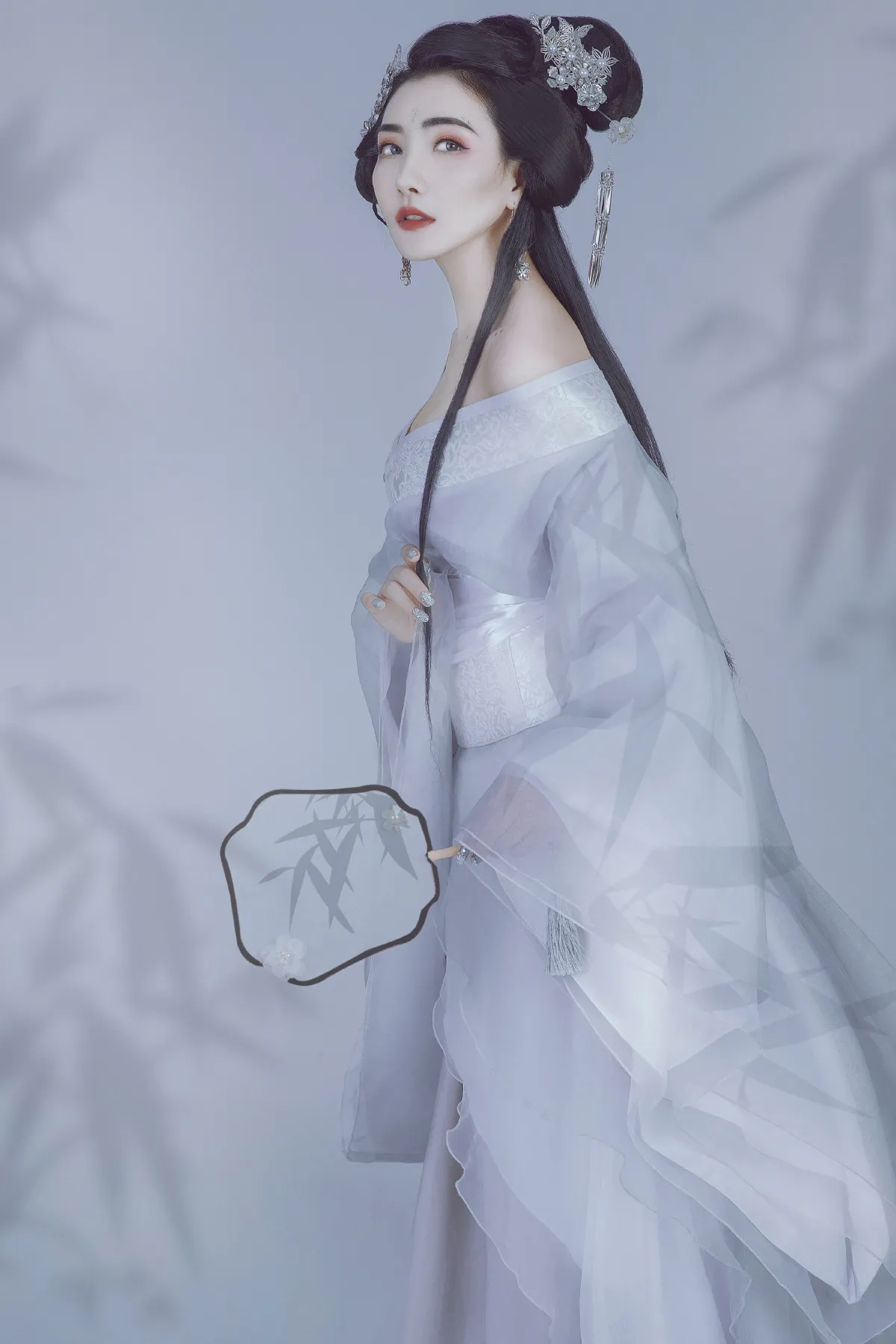 清月盈