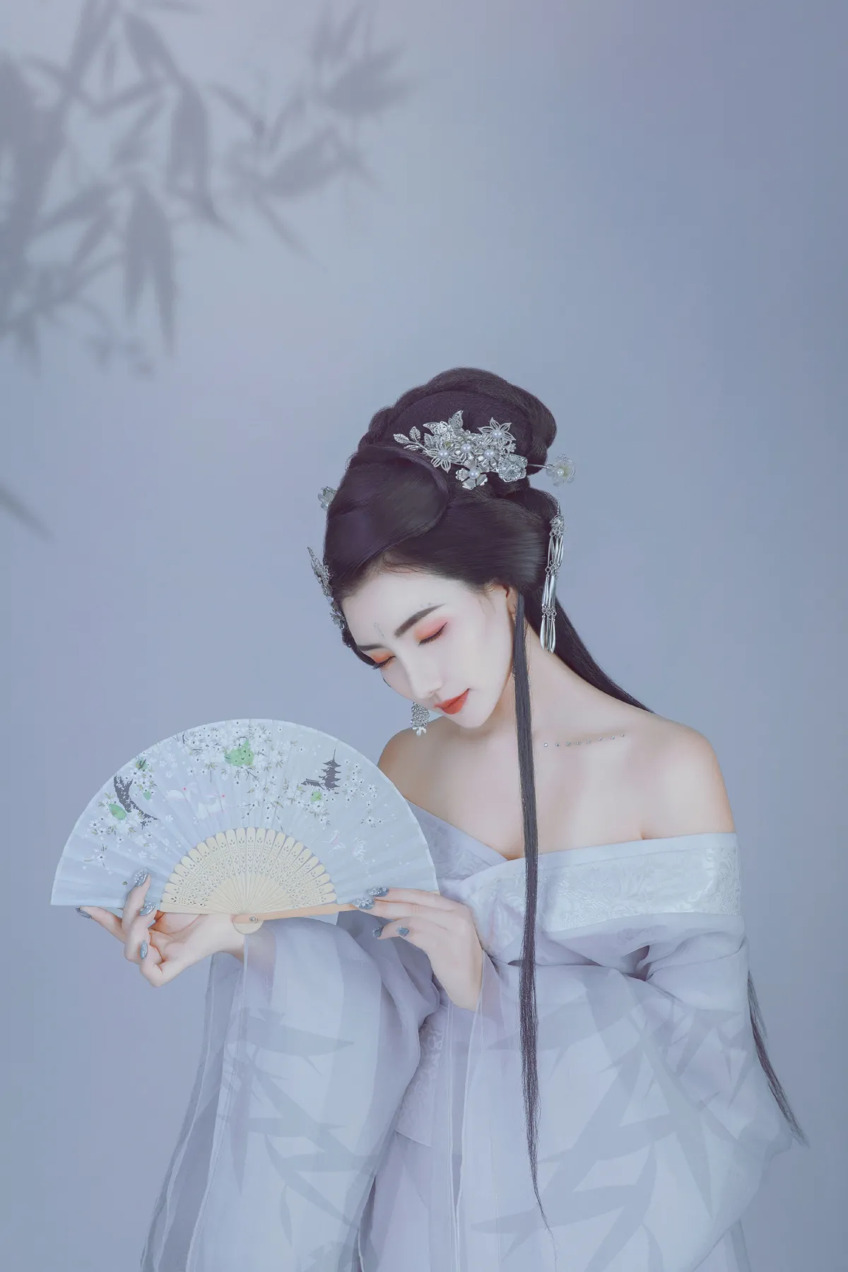 清月盈