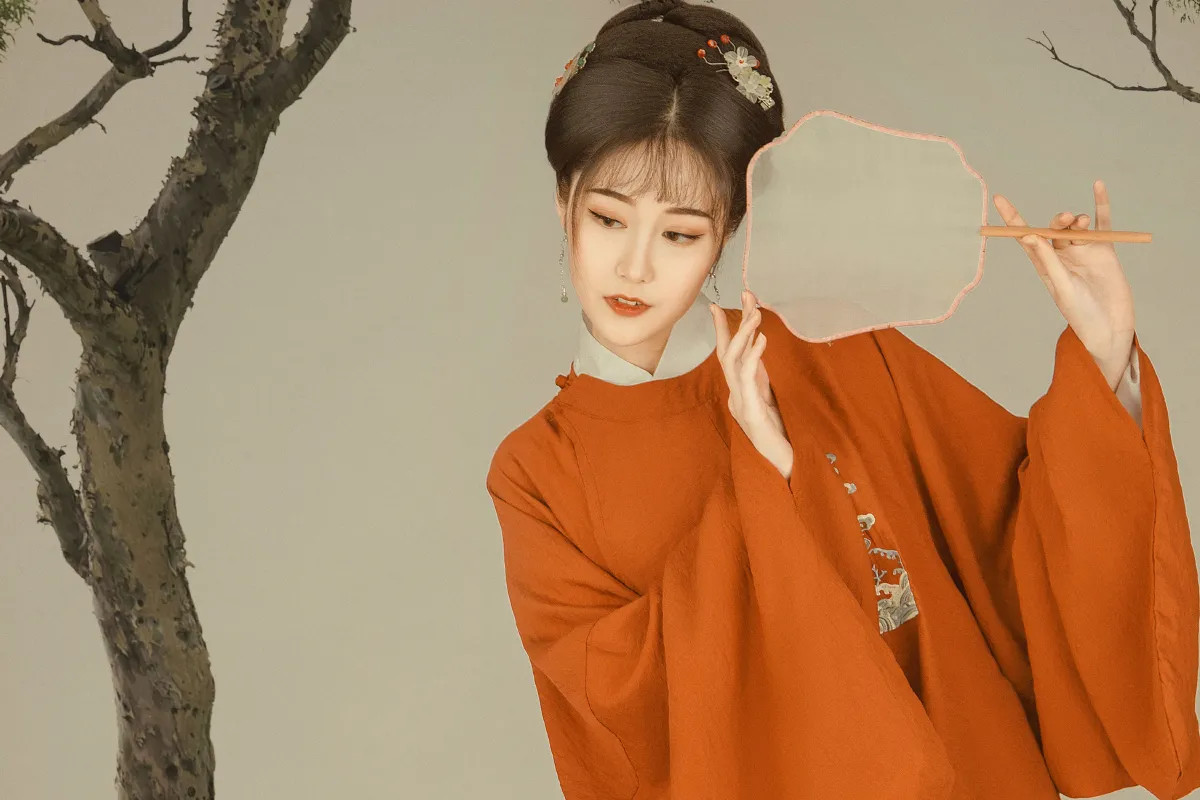 踏春游