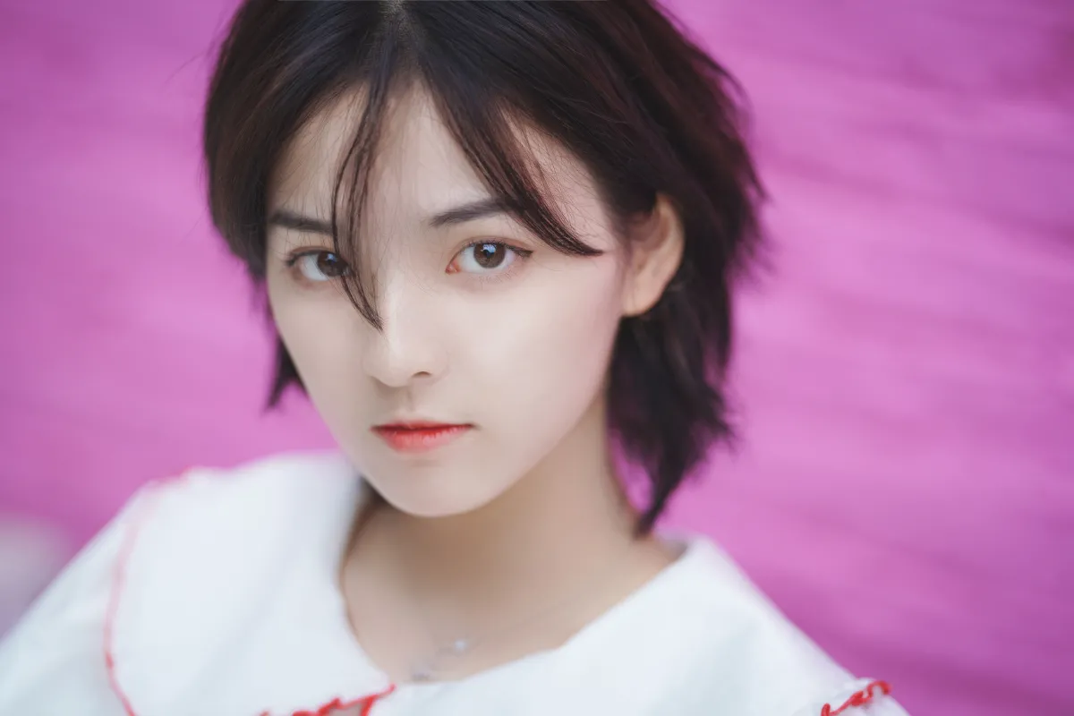 初次邂逅，超高颜值的粉红少女