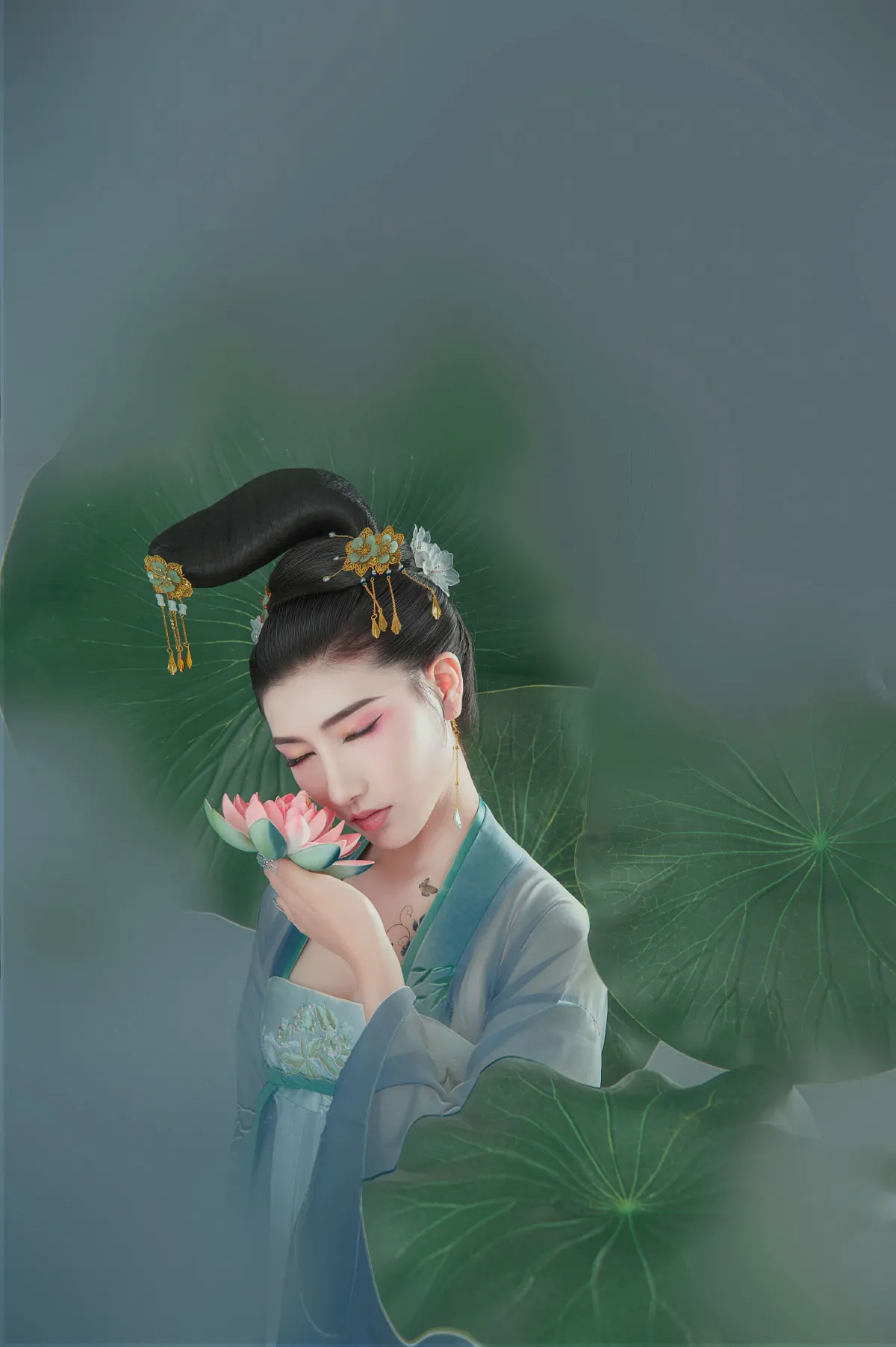 咏莲