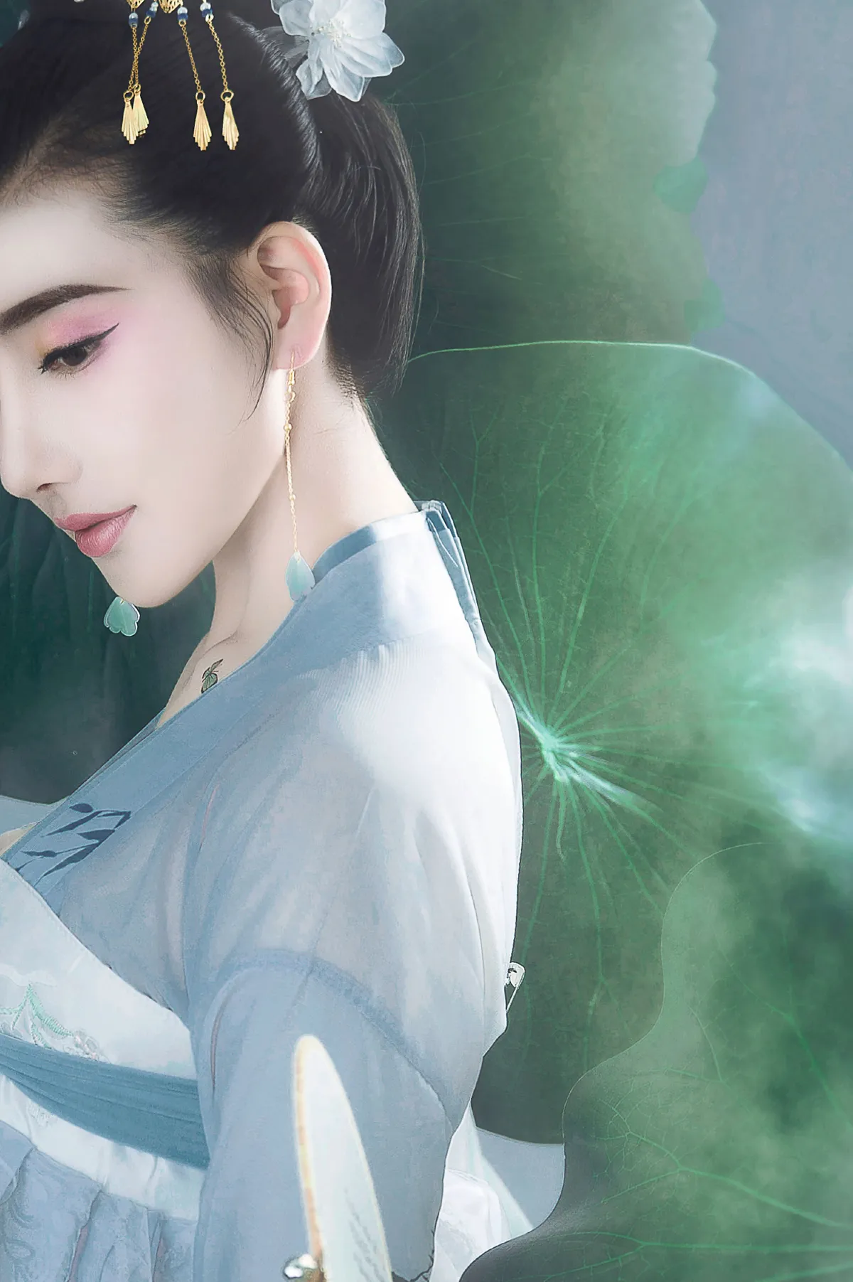 咏莲