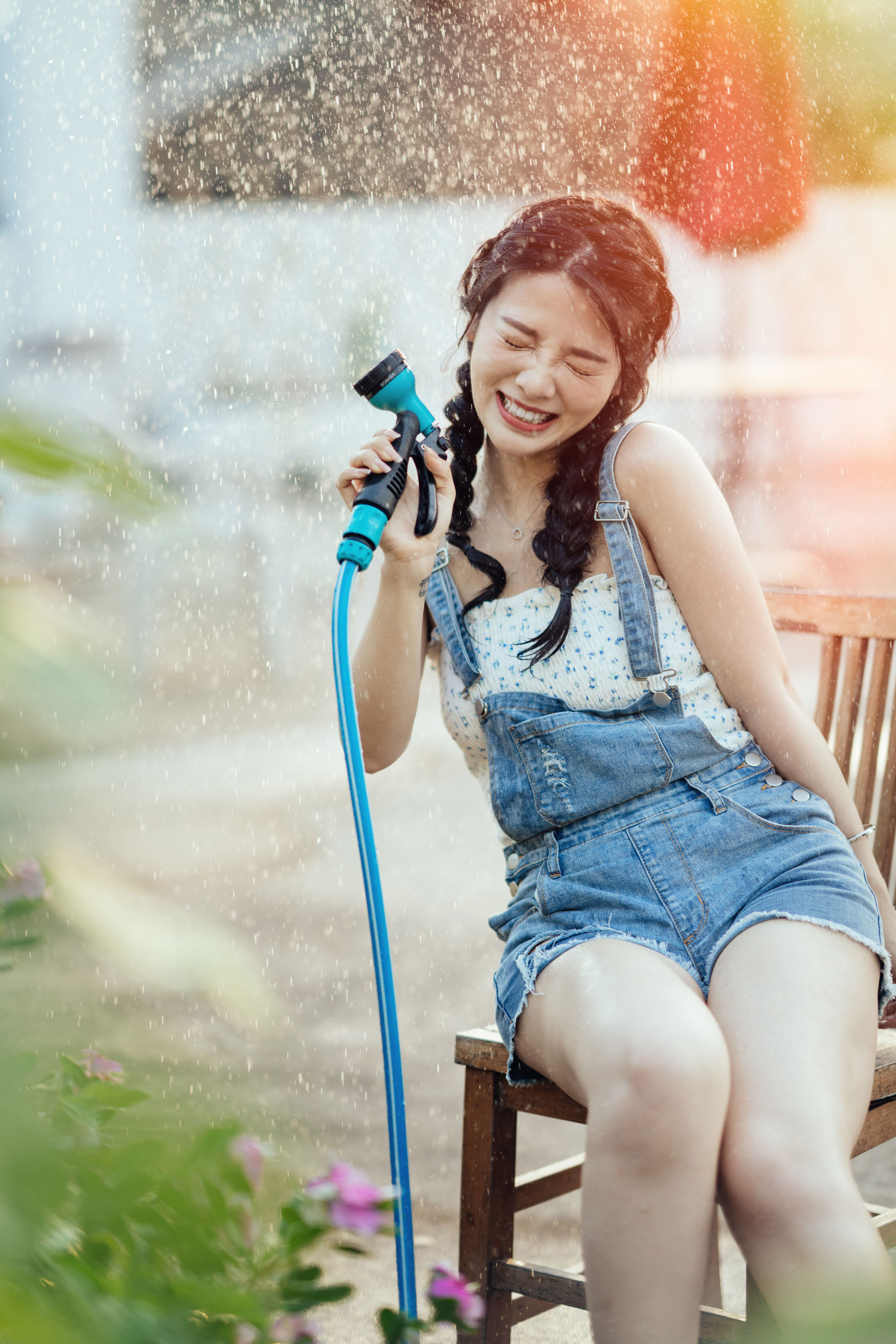 来自夏日玩水的简单快乐