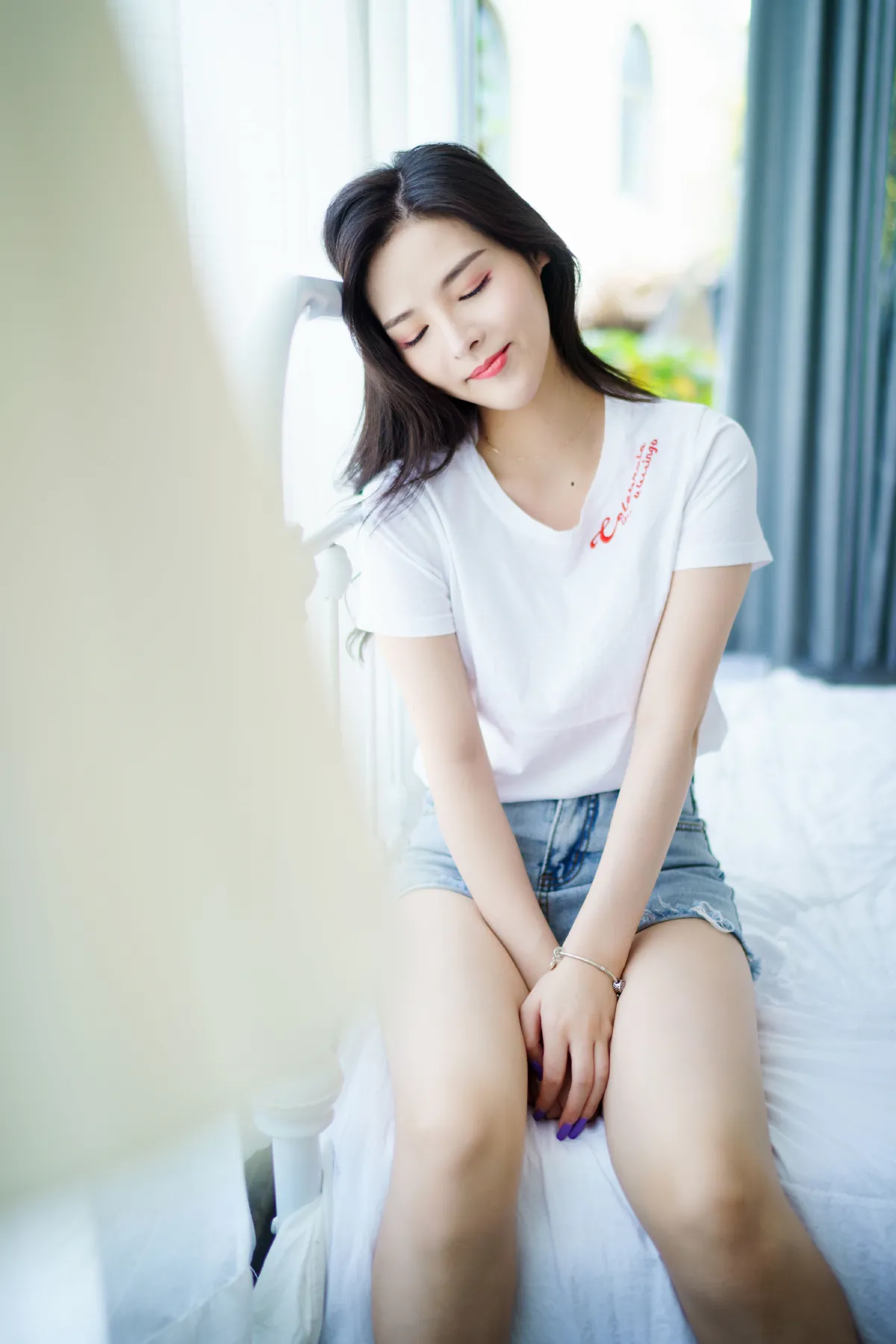 大长腿女孩的私房照3