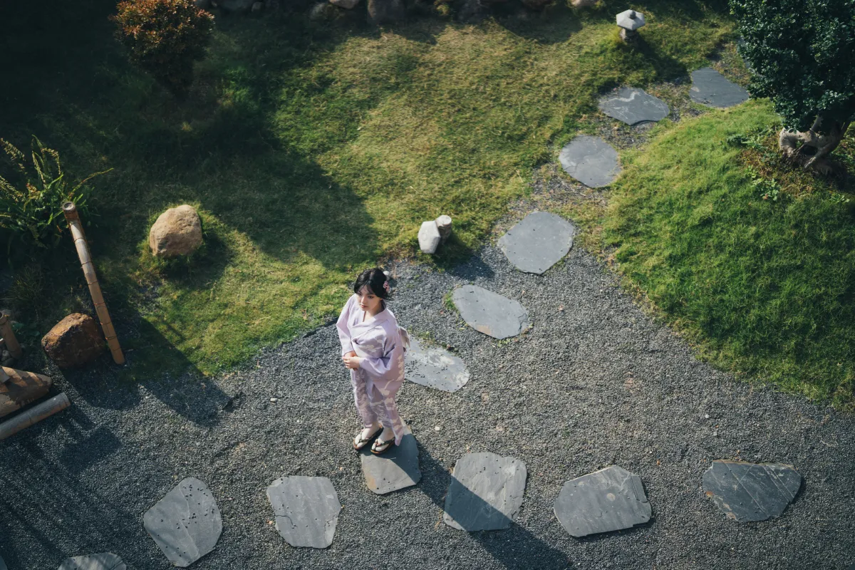 和风物语，日式庭院里的少女写真