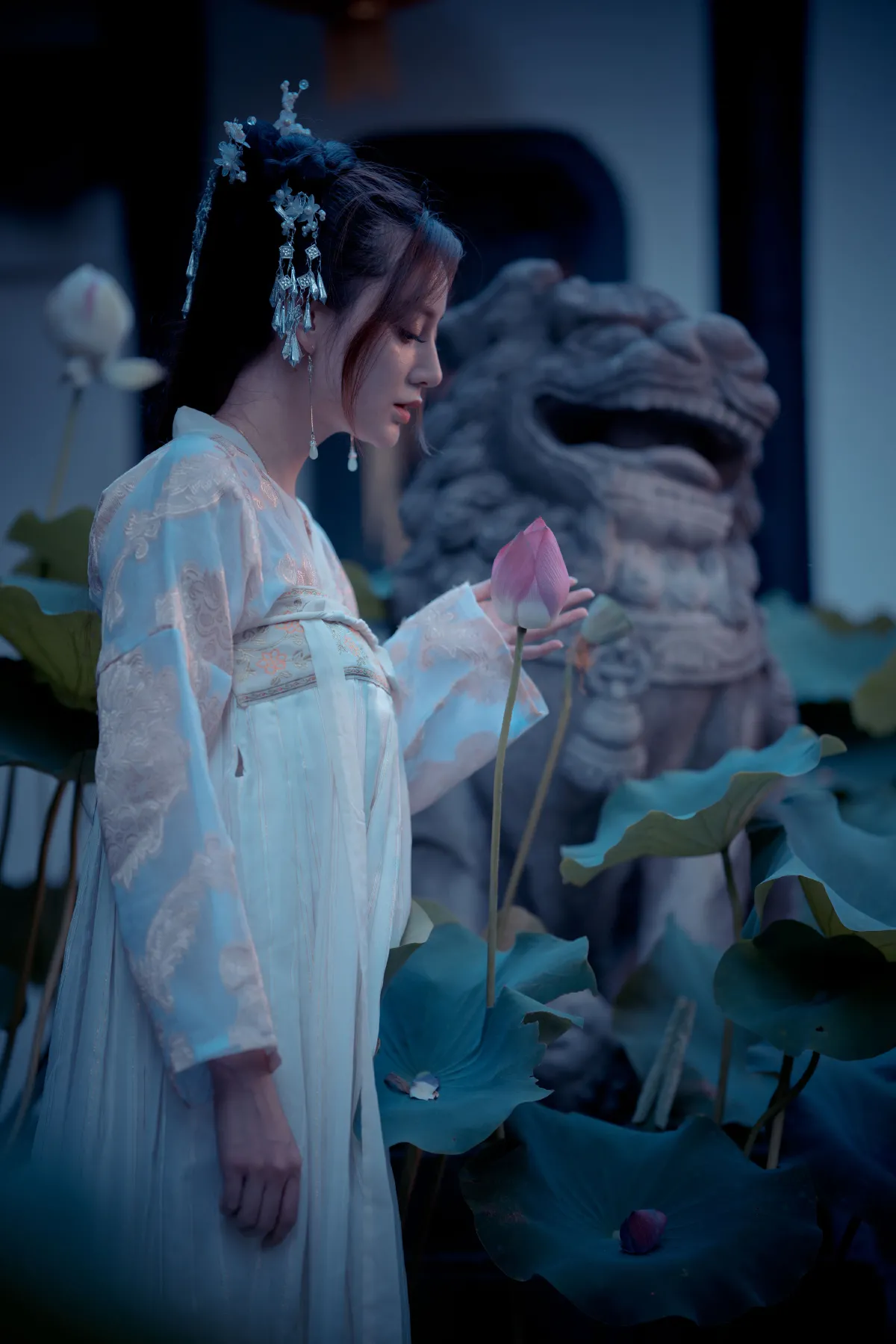 嫣然记