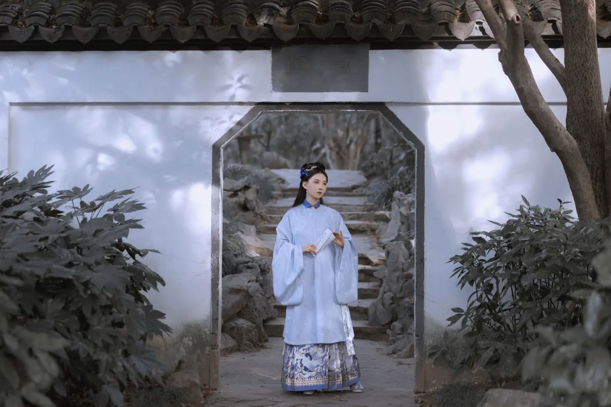 蓝灵