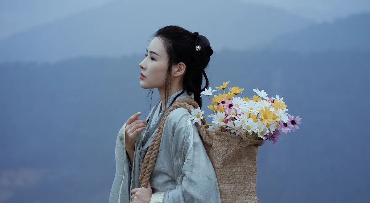 远山无月见秋灯2