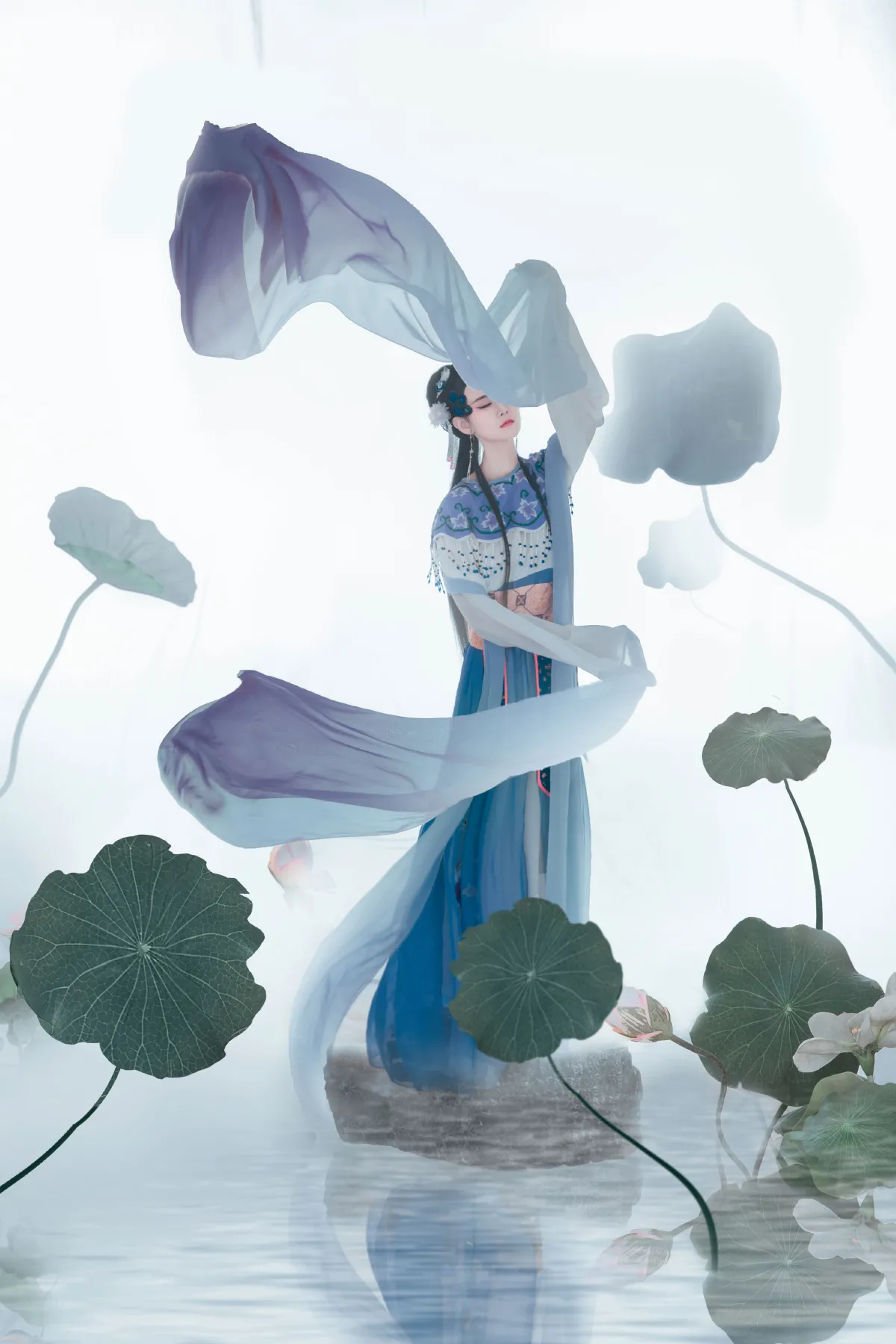 春风袅娜