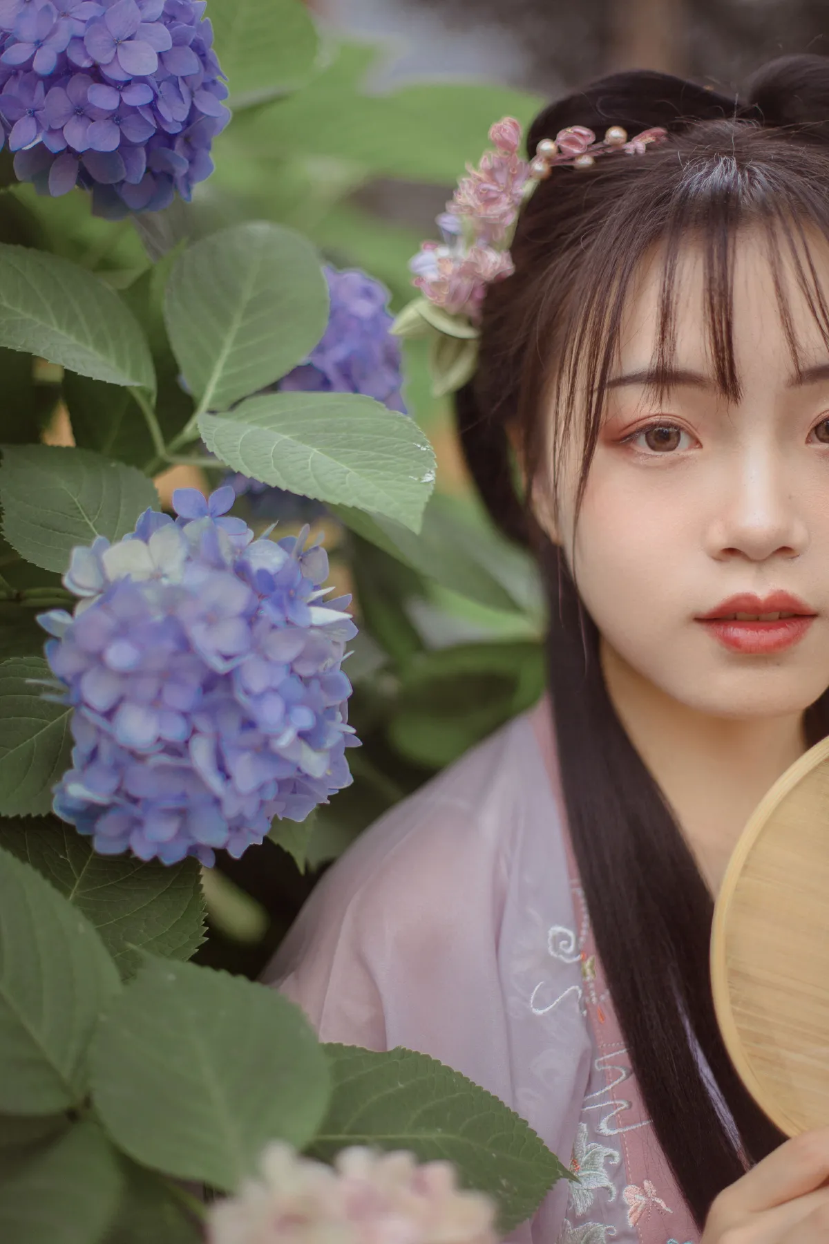 落尽繁花小院幽