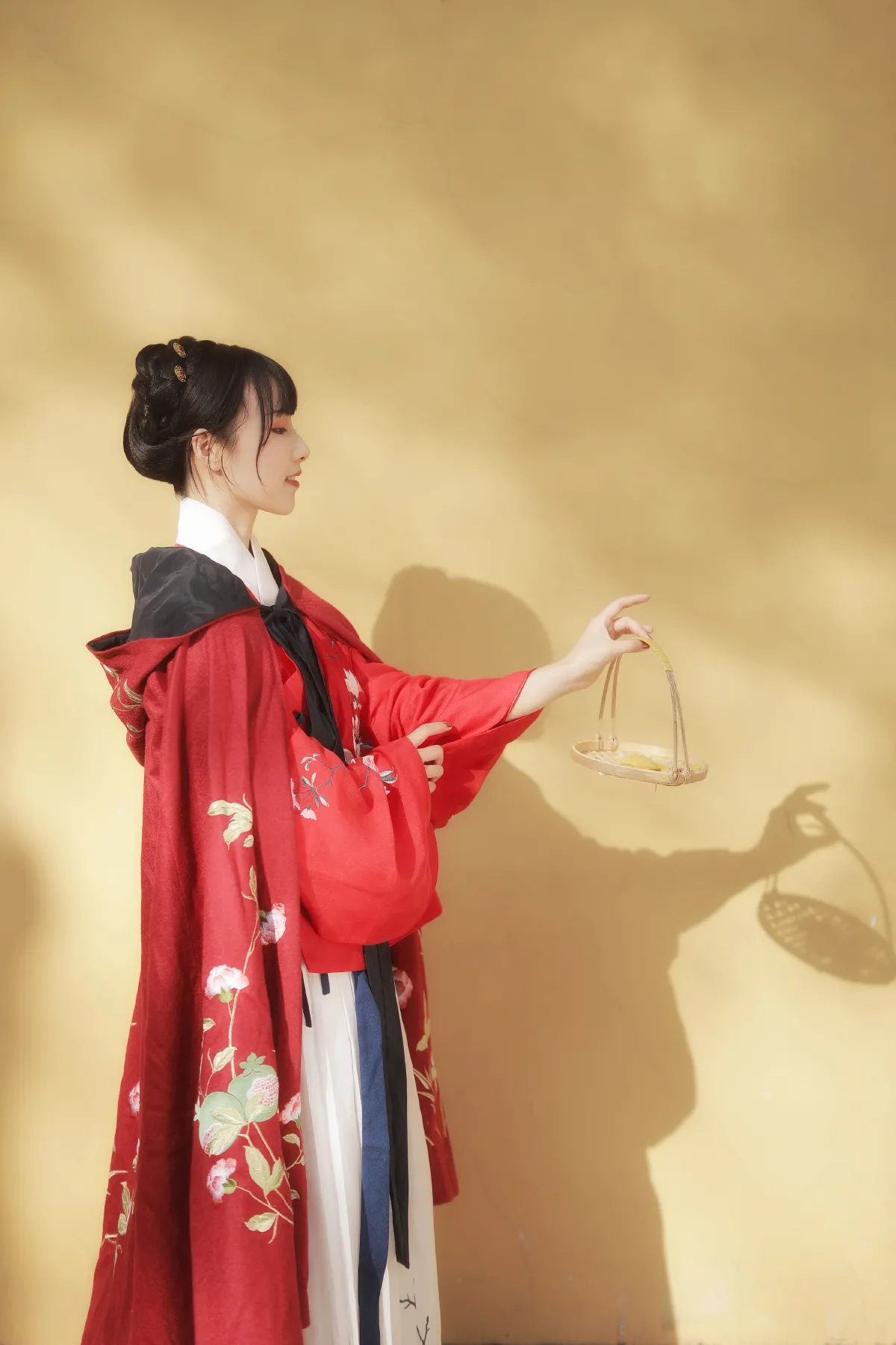 满园银杏落秋风
