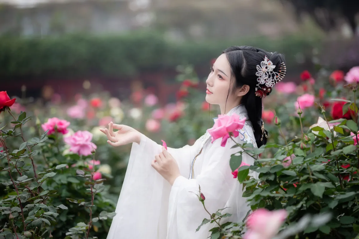十里春风不如你