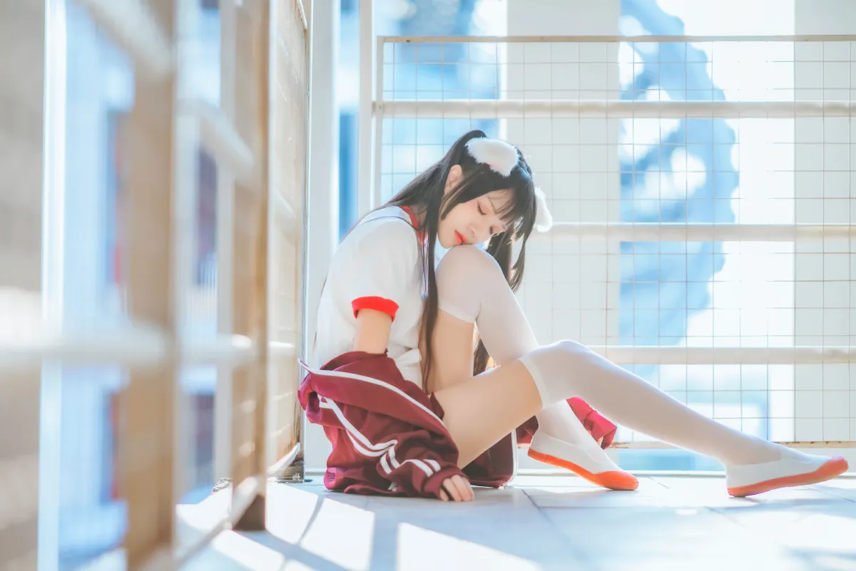 西瓜呆毛汪_桜桃喵《体操服少女》美图作品图片5