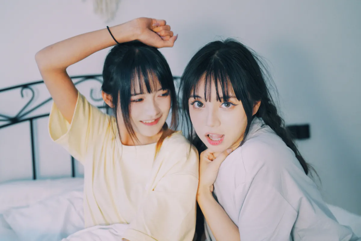 姐妹成对，快乐加倍
