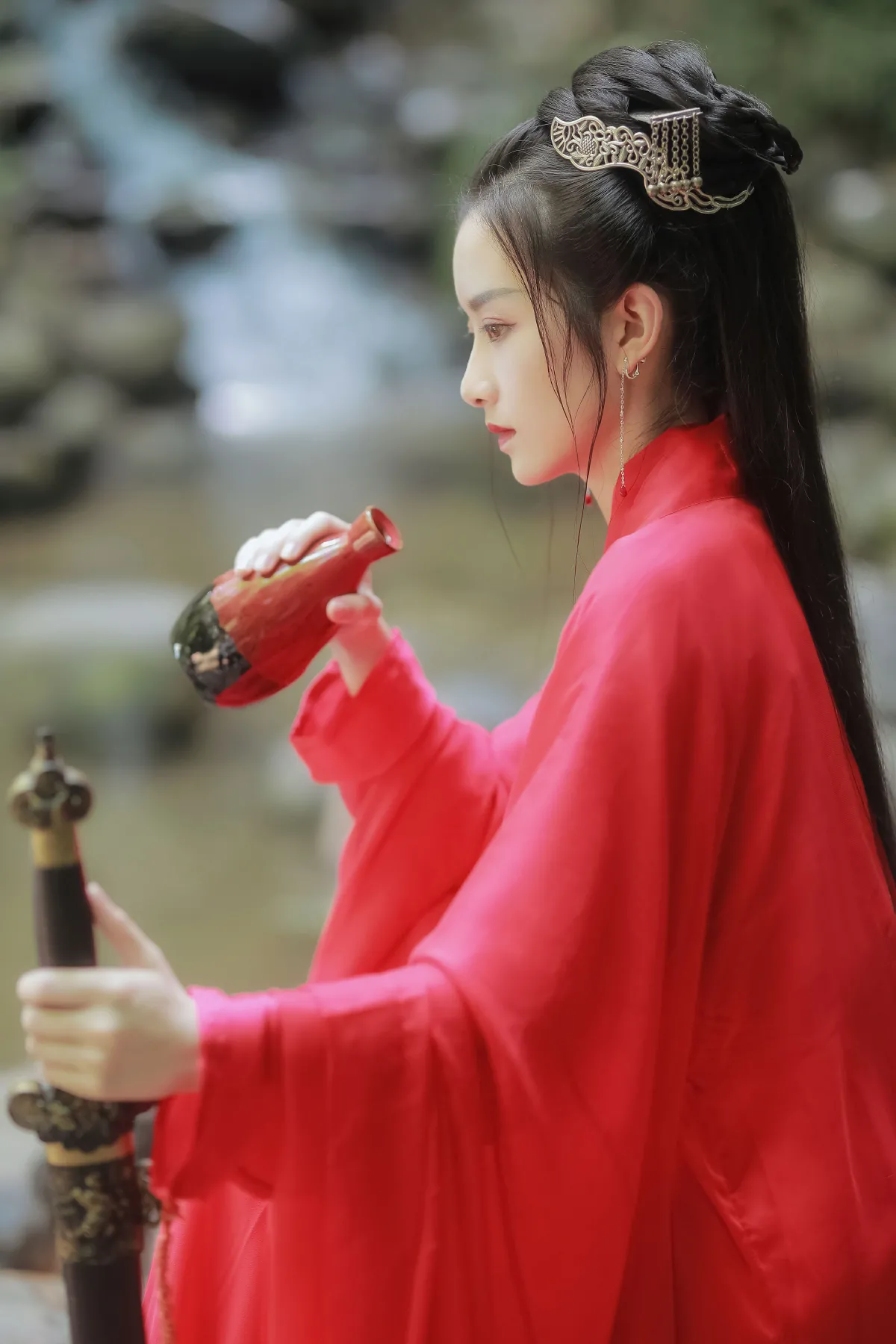 红衣行
