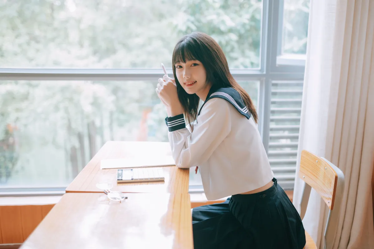 教室少女1