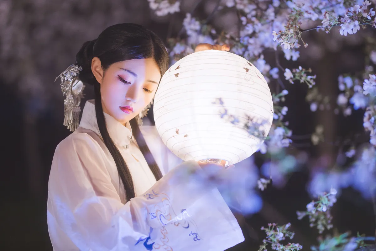 沉诗思_吴莹琨琨《梦遣看花人》美图作品图片3