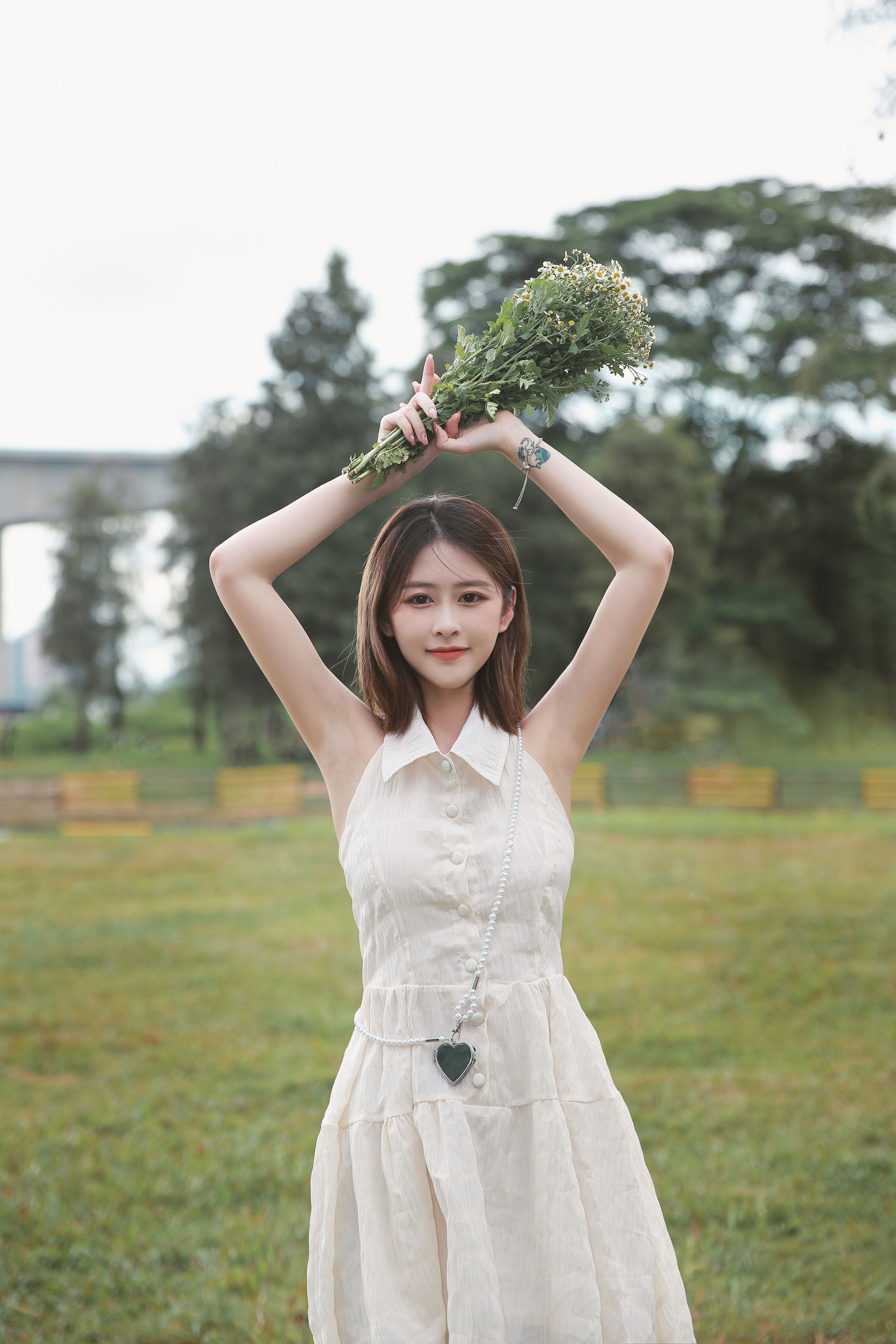 人间四月天